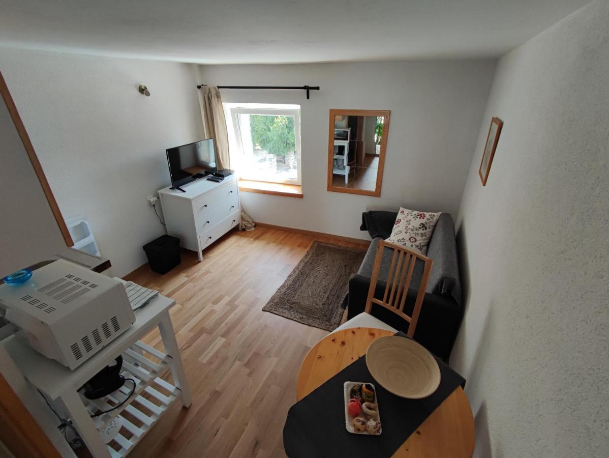 Sweet House And Apartment โรวีน ภายนอก รูปภาพ